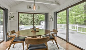9 Edinburgh Dr, Bedford, NH 03110