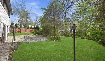49 Forrest Pl, Amityville, NY 11701