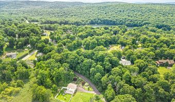 8 Pond Dr, Alloway, NJ 07422