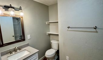 44 Sara Cir, Ash Flat, AR 72513