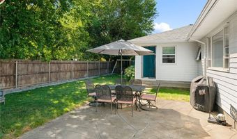 30 Oak Grove Blvd, North Providence, RI 02911