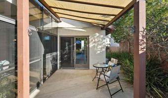 6433 La Paloma St, Carlsbad, CA 92009