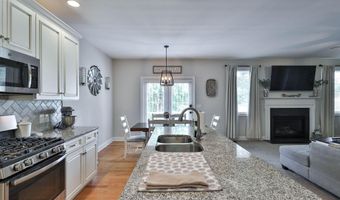 5543 REID Ln, Allentown, PA 18104