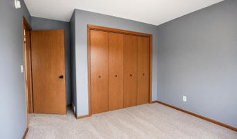 2517 SE 4th Ave, Aberdeen, SD 57401