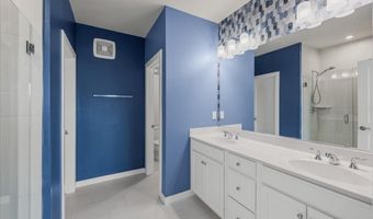20316 NEWFOUNDLAND Sq, Ashburn, VA 20147