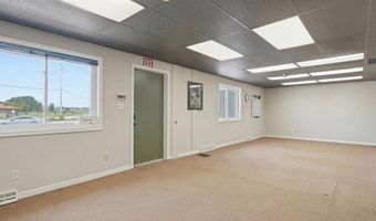 301 Old Dubuque Rd, Anamosa, IA 52205