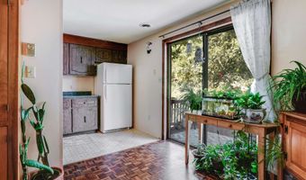 5 River St, Newmarket, NH 03857