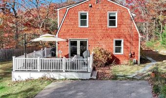 89 Narrow Ln, Charlestown, RI 02813