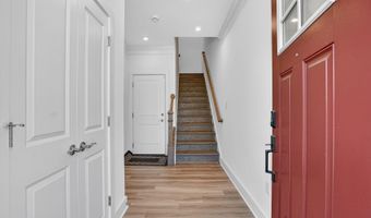 7449 ROCKY CREEK Ter, Annandale, VA 22003