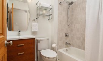 104 GROH Ln, Annapolis, MD 21403