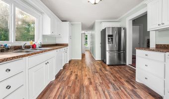 407 W Main St, Blue Mountain, MS 38610