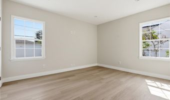 6200 W 77th St, Los Angeles, CA 90045