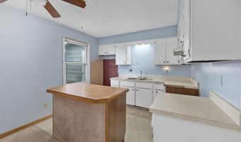 701 Shawnee Dr, Angola, IN 46703