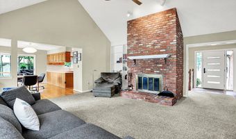 22 Point Ln, Arcadia, IN 46030