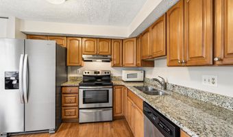4600 BRENTLEIGH Ct, Annandale, VA 22003