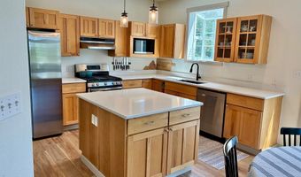 990 BRIDGE VIEW Ct, Astoria, OR 97103