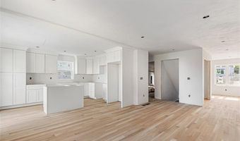 7 Kinsman St, Cumberland, RI 02864