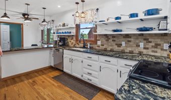 6116 W State Highway 4, Beatrice, NE 68310