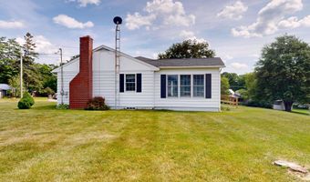 8 Fahi Pond Rd, Anson, ME 04958