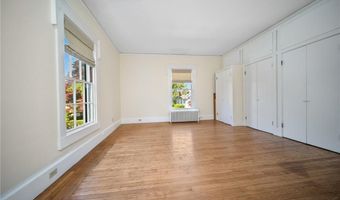 33 Kay St, Newport, RI 02840