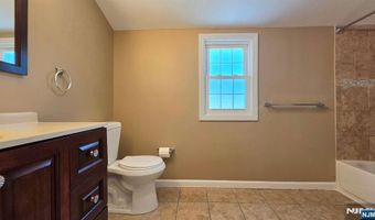 96 Westside Ave, Bergenfield, NJ 07621
