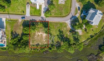 111 Pine Tree St, Bay St. Louis, MS 39520