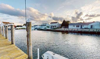 11 Drake Dr, Bayville, NJ 08721