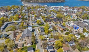 22 Ledgelawn Ave, Bar Harbor, ME 04609
