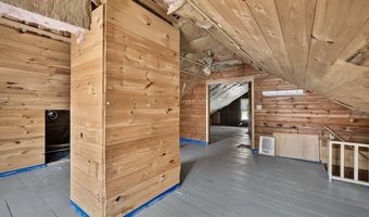 105 South St, Barre, MA 01005