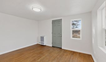 902 Headingly Ave NW, Albuquerque, NM 87107