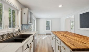 16 Captain Danforth Ln, Amherst, NH 03031