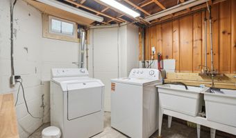1102 Arborview Blvd, Ann Arbor, MI 48103
