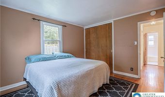 302 College Dr, Allentown, PA 18104
