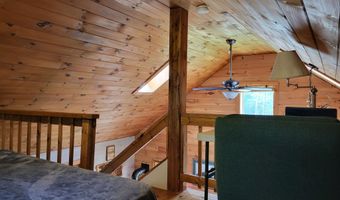 272 Trucott Dr, Sheffield, VT 05866