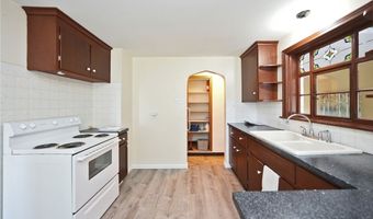 236 N Harvest St, Amherst, NY 14221