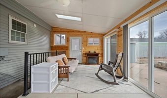 2111 GARRETT St, Cheyenne, WY 82001