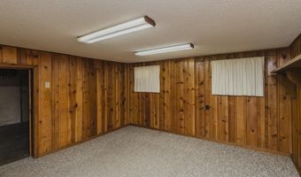 1147 State St, Augusta, KS 67010