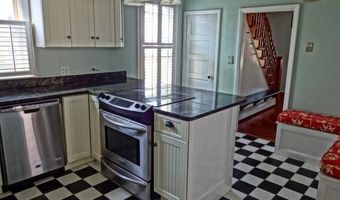 67 Hall Ave, Newport, RI 02840