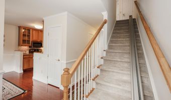 4 Bow Center Rd F2, Bow, NH 03304