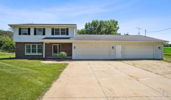 30020 Prier, Dyersville, IA 52040