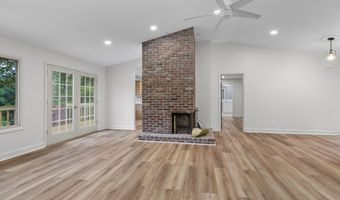 3320 Hazelwood Ct, Baneberry, TN 37890