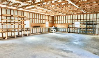 66 Meadow Ln, Barnwell, SC 29812