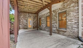 12516 Darvish Ln, Alpharetta, GA 30005