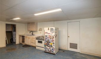 1260 Meadowview Ln, Amherst, OH 44001