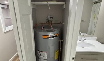 236 Sewall St, Augusta, ME 04330