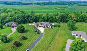 5695 N London Rd, Fairland, IN 46126