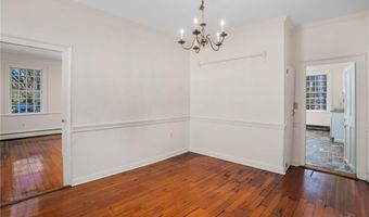 14 Elm St, Newport, RI 02840