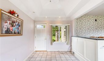 124 Longview Dr, Cranston, RI 02920