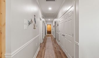 5004 Oak St, Bay St. Louis, MS 39520