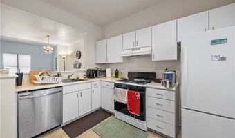 51 S 17th St, Airville, PA 15203
